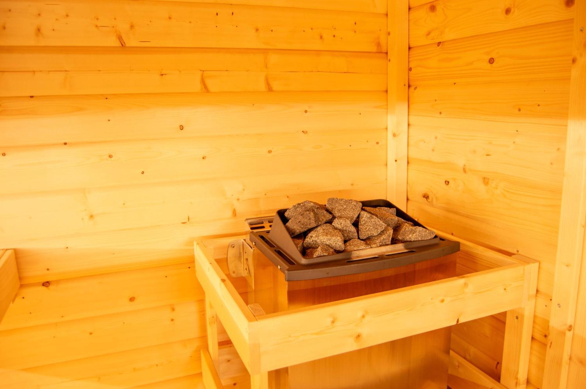 Wellness Mitten In Der Wasserfallstadt Triberg Triberg im Schwarzwald Exteriér fotografie